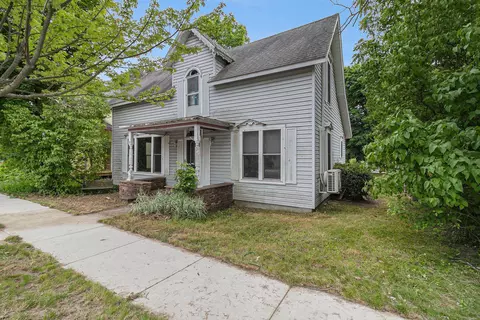 718 Forest, Frankfort, MI 49635