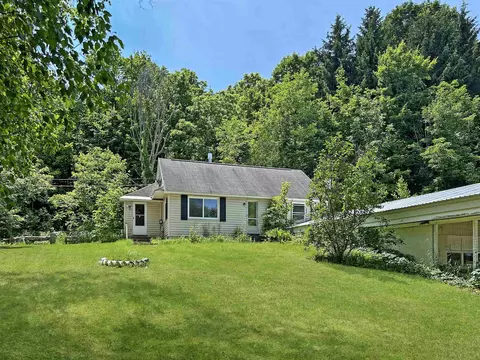 1022 Sharkey, Traverse City, MI 49696
