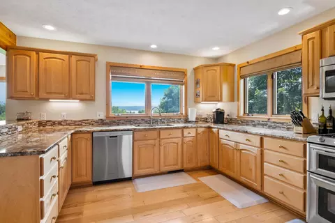 6730 S Glazier Bch, Cedar, MI 49621 photo 16
