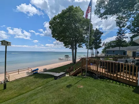 847 S S Cres, Au Gres, MI 48703 photo 6