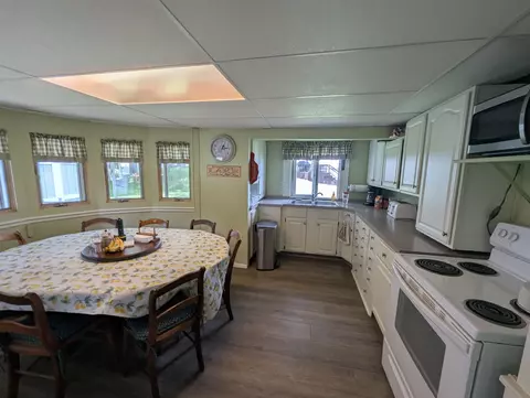 847 S S Cres, Au Gres, MI 48703 photo 26