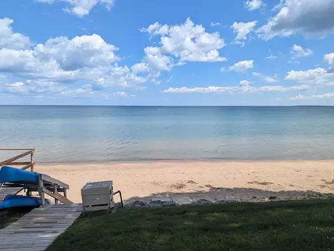 847 S S Cres, Au Gres, MI 48703 photo 7