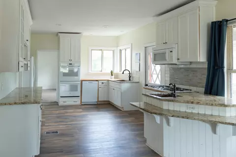321 E Riv, Cadillac, MI 49601