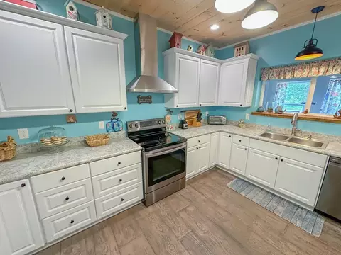 Kitchen - 5670 N Harrison, Harrison, MI 48625 photo 4 of 5