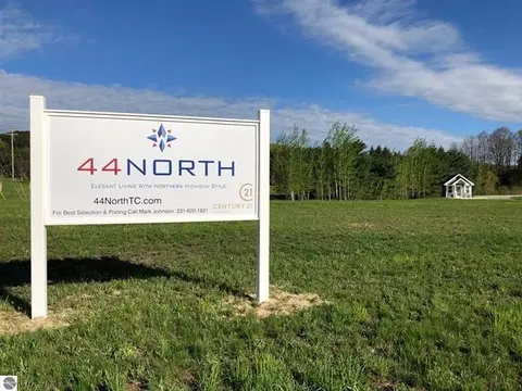 13820 Azmiuth, Traverse City, MI 49684