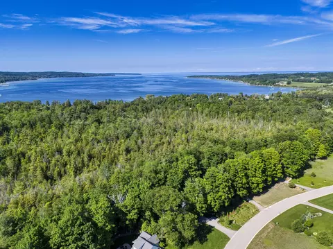 Unit 5 E Ora Lee, Suttons Bay, MI 49682 photo 3