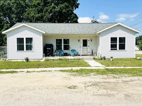 208 Russell, Lake City, MI 49651