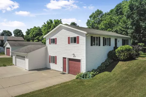 726 Washington, Cadillac, MI 49601