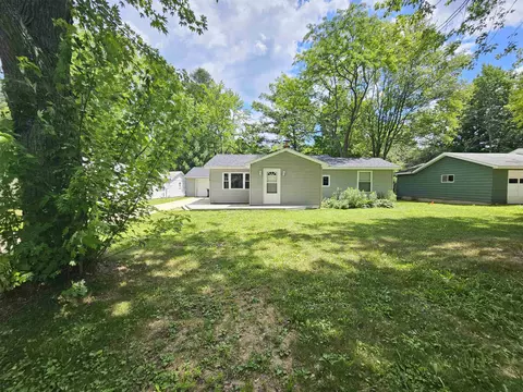 1905 S Mayflower, Lake City, MI 49651
