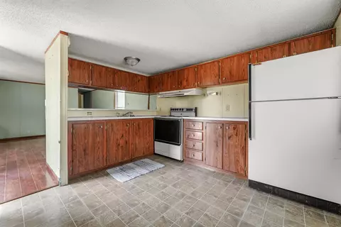 Kitchen - 7475 31, Manton, MI 49663 photo 2 of 2