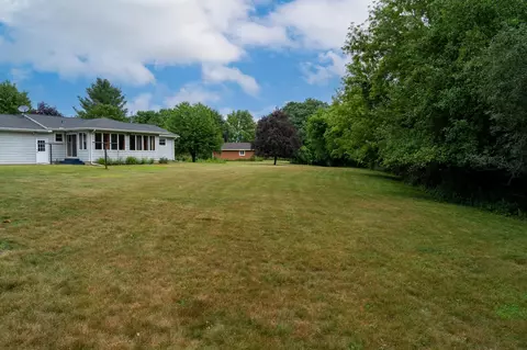 300 Schoolcrest, Shepherd, MI 48883 photo 41