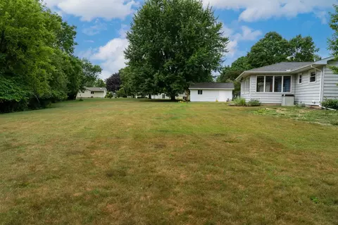 300 Schoolcrest, Shepherd, MI 48883 photo 42