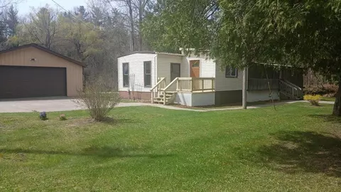 5449 N Karley, Luther, MI 49656