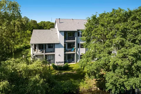 641 Riverine #205, Traverse City, MI 49684