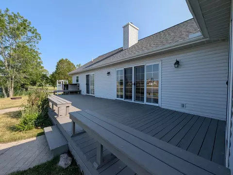 Exterior - 1810 E Riverside, Au Gres, MI 48703 photo 5 of 8
