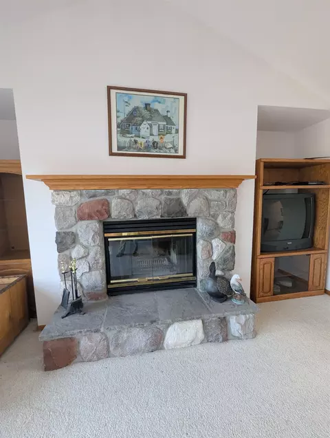 Living - 1810 E Riverside, Au Gres, MI 48703 photo 4 of 6