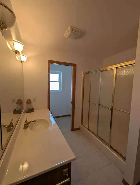 Bath - 1810 E Riverside, Au Gres, MI 48703 photo 3 of 3
