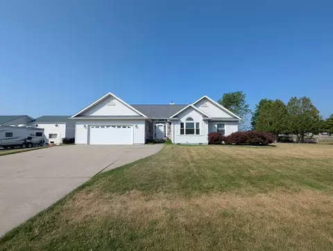 Exterior - 1810 E Riverside, Au Gres, MI 48703 photo 3 of 8