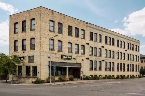400 W Front #9, Traverse City, MI 49684