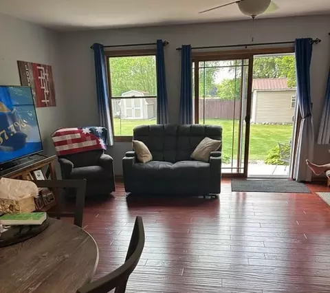 515 E Arcada, Ithaca, MI 48847 photo 5