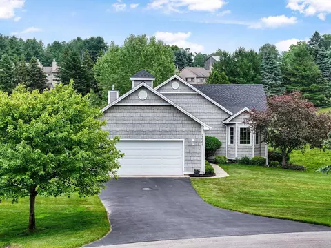 2664 E Crown, Traverse City, MI 49685