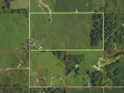19280 20th, Marion, MI 49665