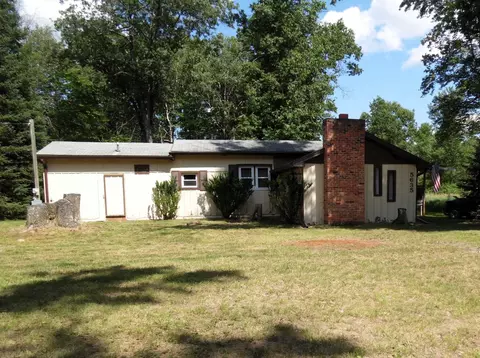 5635 E Cedar Cir, Prescott, MI 48756