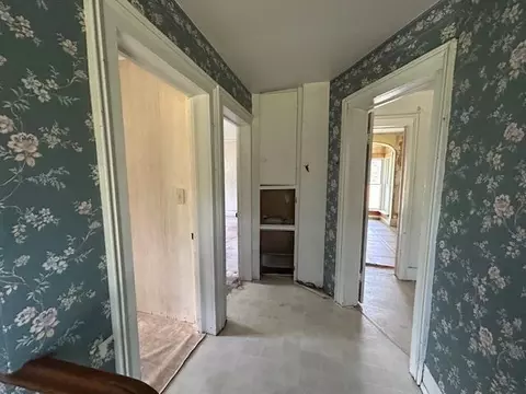 Entry Way - 145 Millbrook, Blanchard, MI 49310 photo 2 of 2