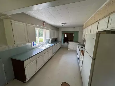 Kitchen - 145 Millbrook, Blanchard, MI 49310 photo 1 of 2