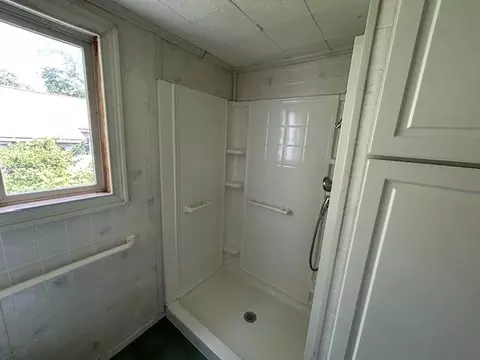 Bath - 145 Millbrook, Blanchard, MI 49310 photo 2 of 2