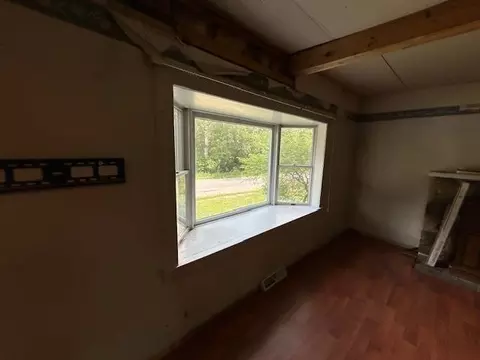 Living - 145 Millbrook, Blanchard, MI 49310 photo 2 of 2