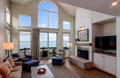 1 Shoreside N # B, Glen Arbor, MI 49636