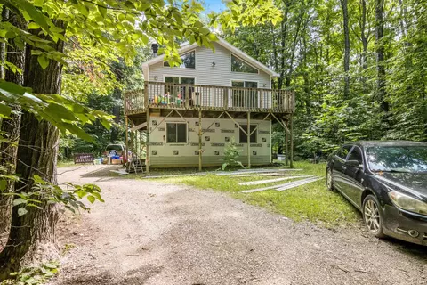 4237 S Hemlock, Cedar, MI 49621