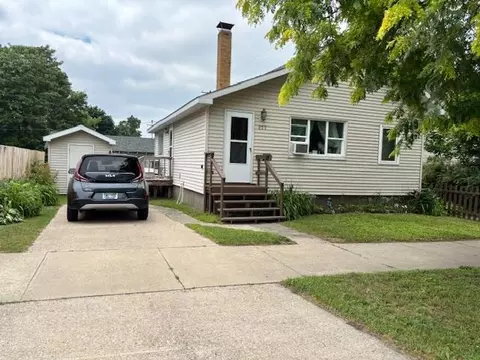 809 Wallace, Cadillac, MI 49601