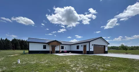 635 SW Grouse, Kalkaska, MI 49646