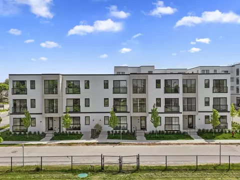 705 Cypress #207, Traverse City, MI 49684