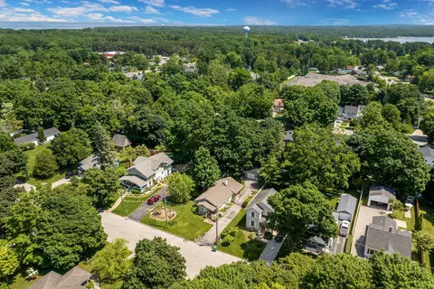 314 Prospect, Charlevoix, MI 49720