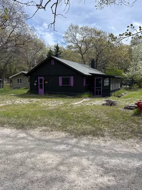 1045 S 11th, Au Gres, MI 48703