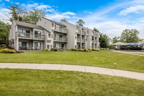55845585 Creeks #5584/5585, Williamsburg, MI 49690