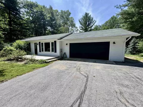 4283 Bartlett, Williamsburg, MI 49690