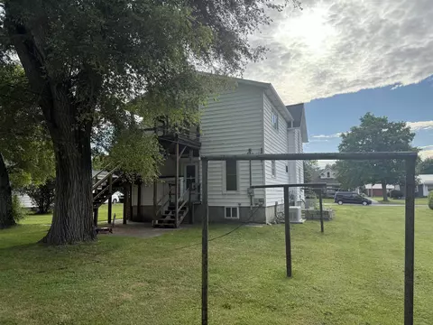 316 S Main, Ithaca, MI 48847 photo 3
