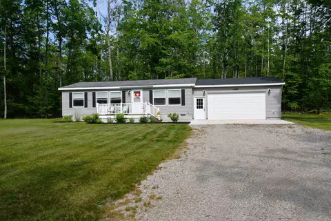 5278 Reynolds, Cheboygan, MI 49721