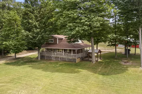 3213 S Carmean, Thompsonville, MI 49683