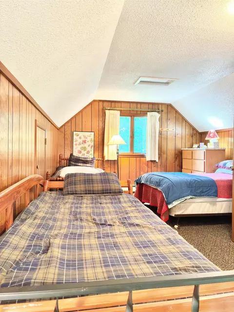 Bedroom - 7203 Valley, Honor, MI 49640 photo 6 of 6