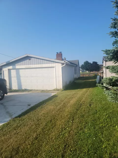 Exterior - 1780 S Riverside, Au Gres, MI 48703 photo 5 of 6