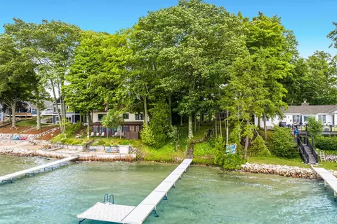 871 N South Long Lk, Traverse City, MI 49684