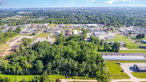 4639 Corporate, Mount Pleasant, MI 48858