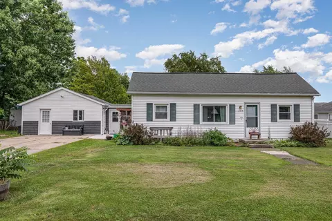 209 S S Park, Ashley, MI 48806