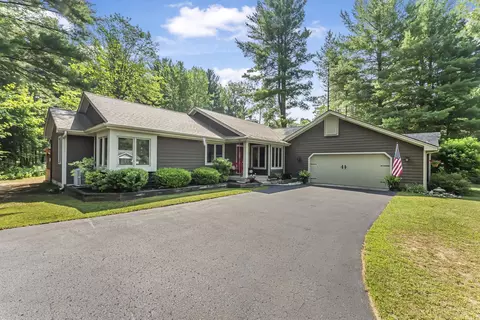 708 Bass Lk, Traverse City, MI 49685