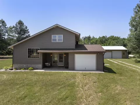 3882 S State, Harbor Springs, MI 49740